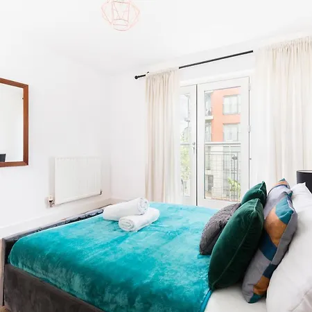 Haus Centre - Balcony - Parking - Smart Tv - Wifi